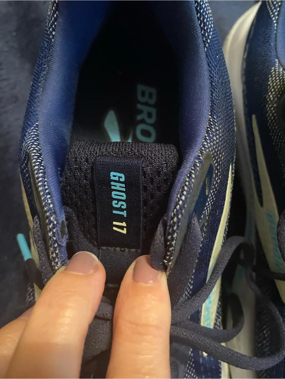 Brooks Women’s Ghost 17 sz 8.5